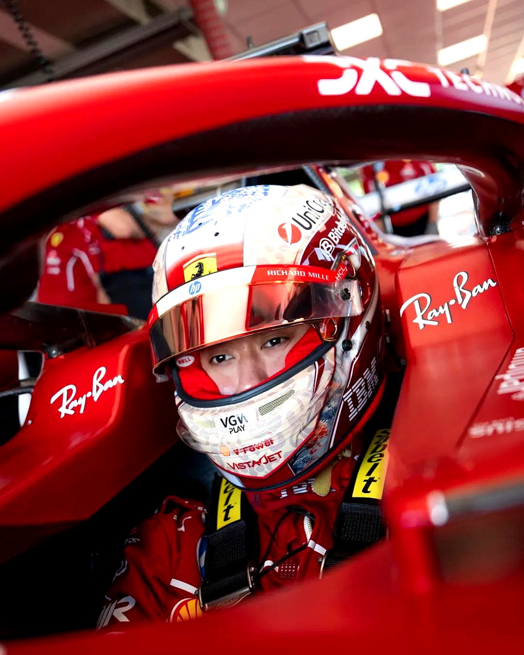 开云sport-梅赛德斯逆转法拉利，皮亚斯特里惊艳四座