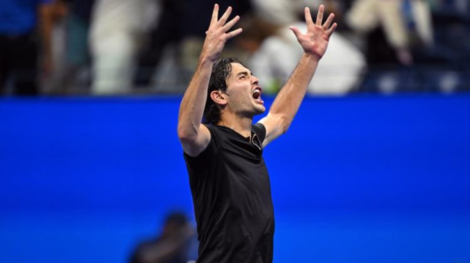 年终总决赛逆转美网,德约科维奇统治全场 年终总决赛逆转美网,德约科维奇统治全场