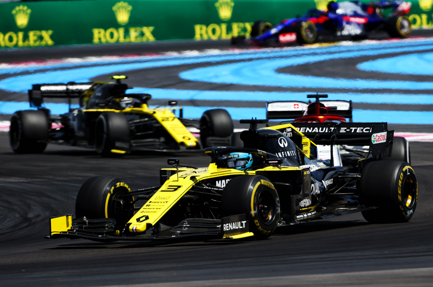 雷诺车队完胜红牛二队,塞恩斯状态火热 雷诺车队完胜红牛二队,塞恩斯状态火热