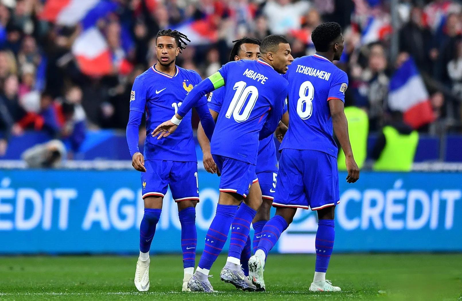 比利时绝杀法国，皮克带队取胜