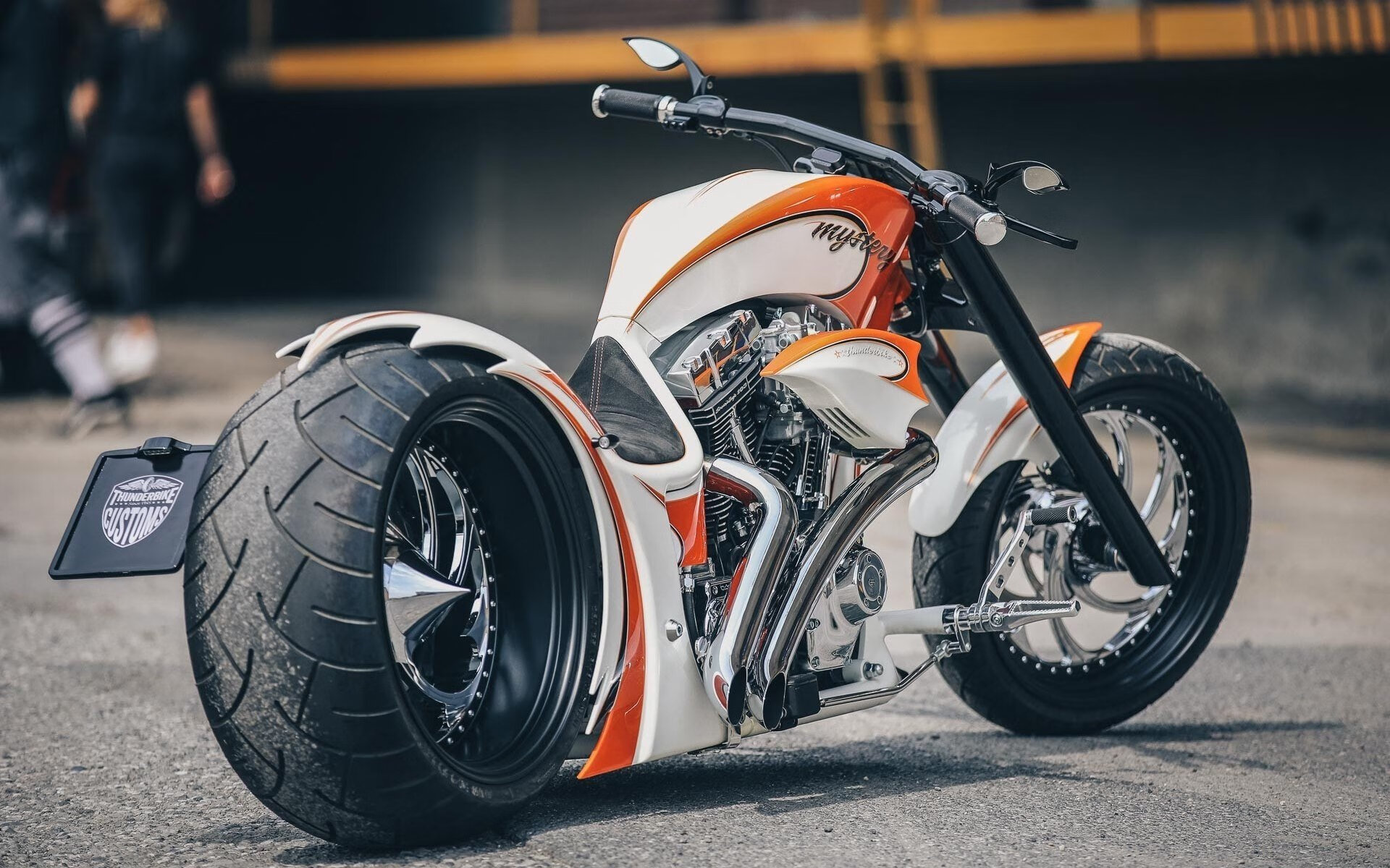 开云体育官网-波兰之刃双线出鞘，国家队斩落强敌，阿什拉夫德甲争冠战接管比赛